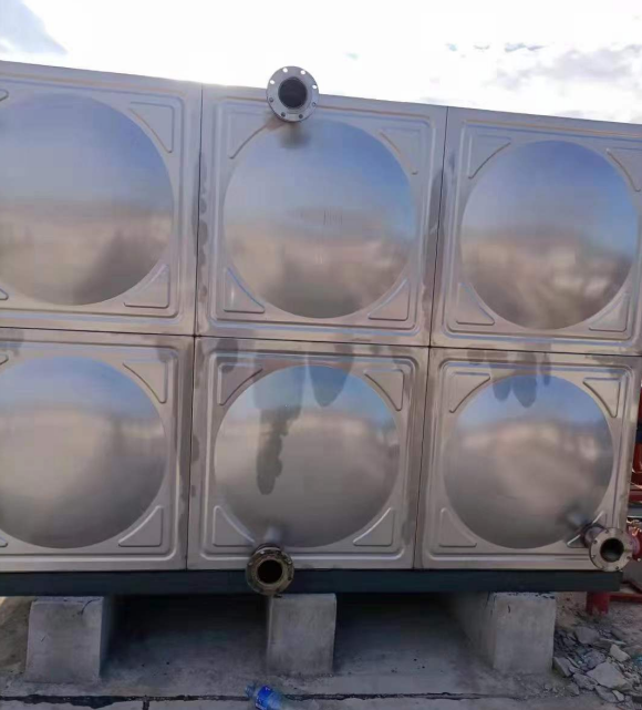 万州组合式不锈钢水箱，玻璃钢水箱的替代品，不锈钢冲压板组合水箱